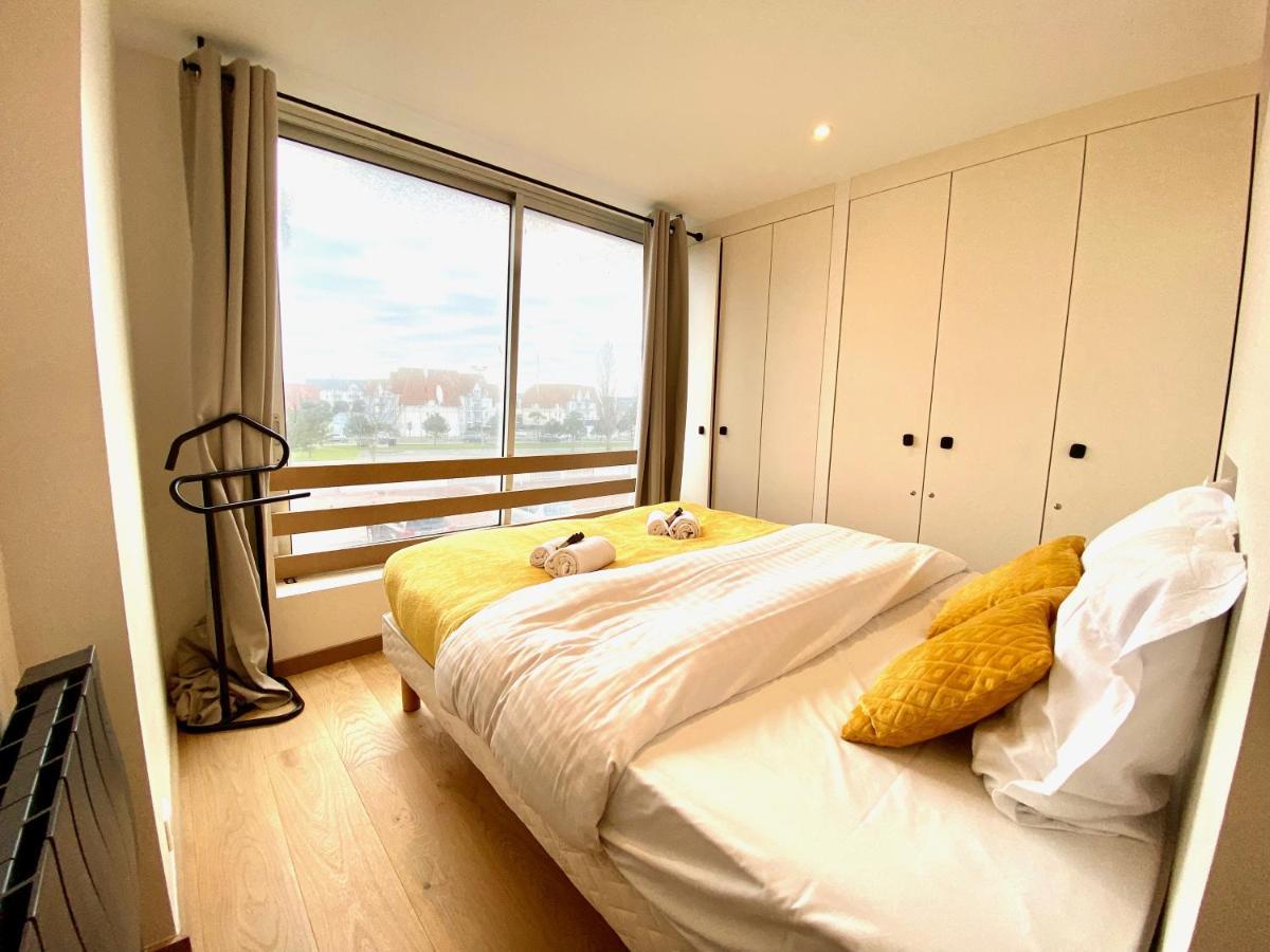 Acamar, Appartement En Front De Mer Avec Parking Privee Courseulles-sur-Mer Bagian luar foto